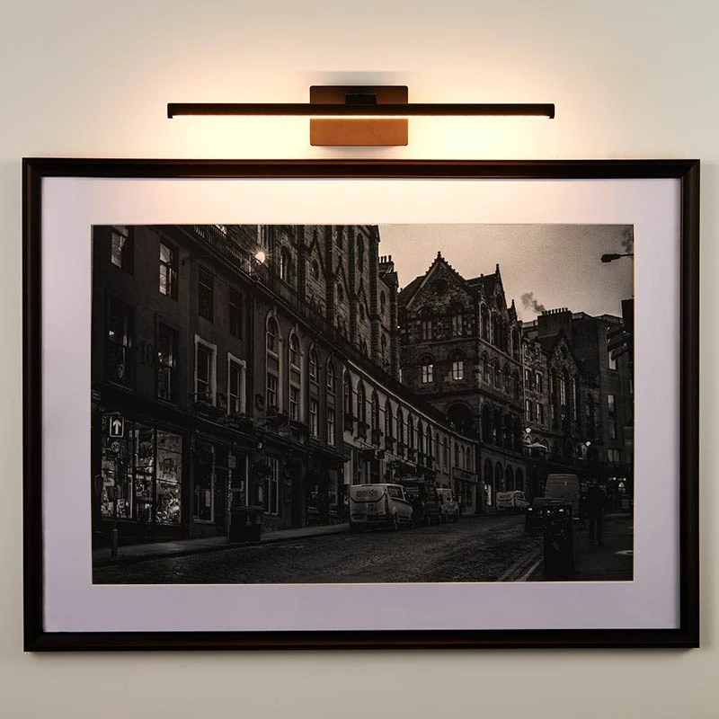 Slimline Large Battery Operated LED Picture Light - Matt Black - Image 3